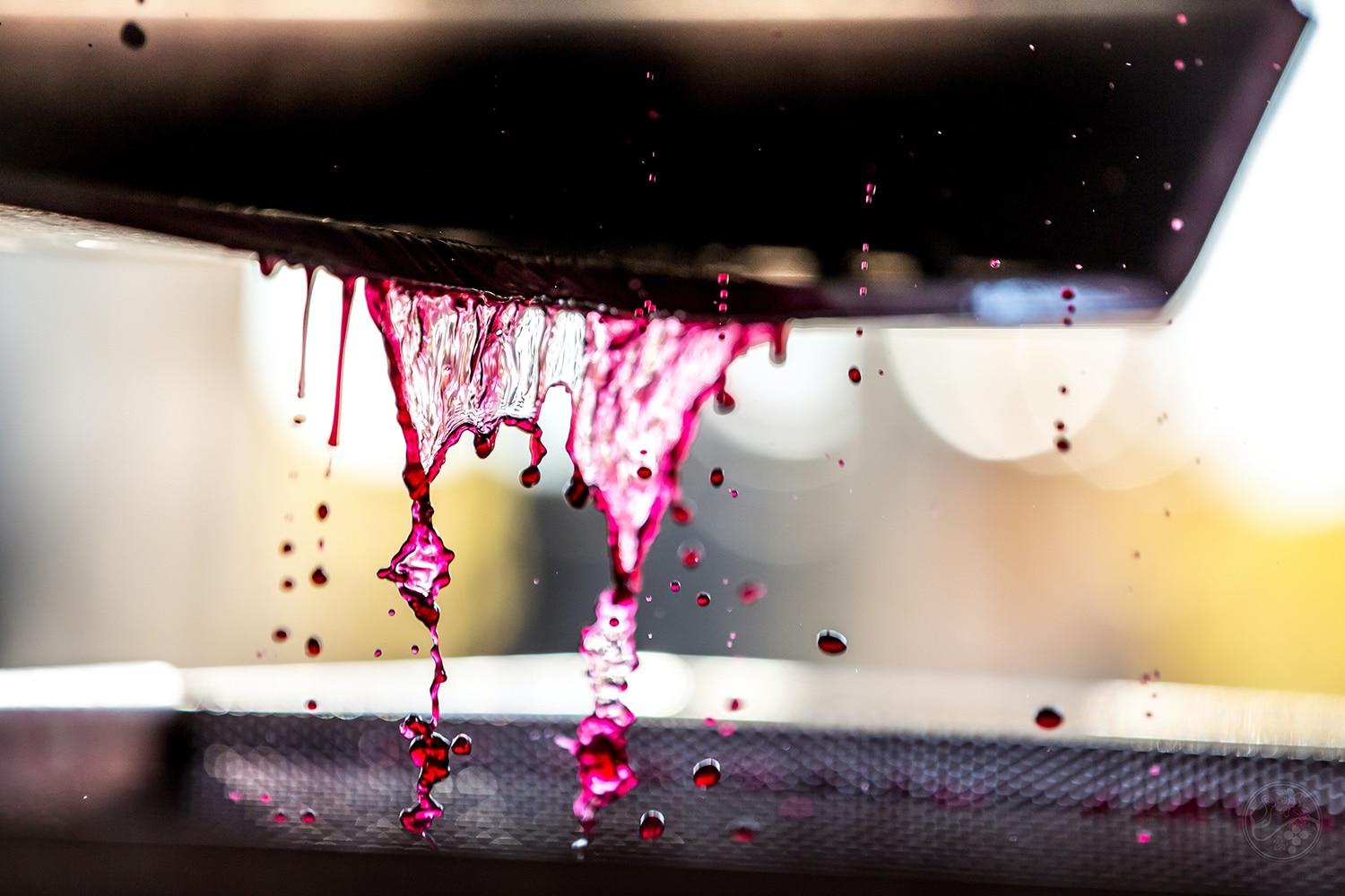 lasseter-winery-OyxTfq8yhKc-unsplash_res.jpg