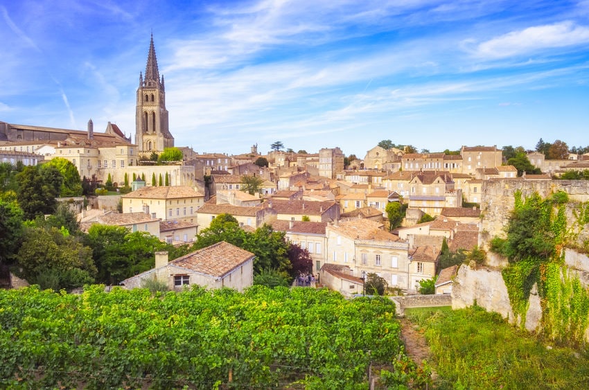 Colorful landscape view of Saint Emilion village in Bordeaux region, France.jpg